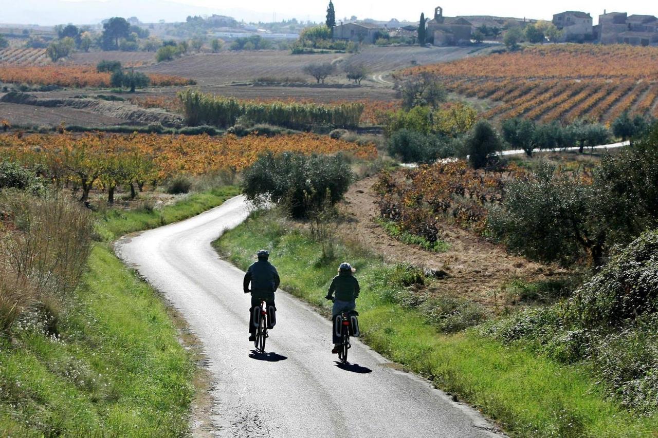 Hotel Rural Cal Ruget Vilobi Del Penedes Exterior foto